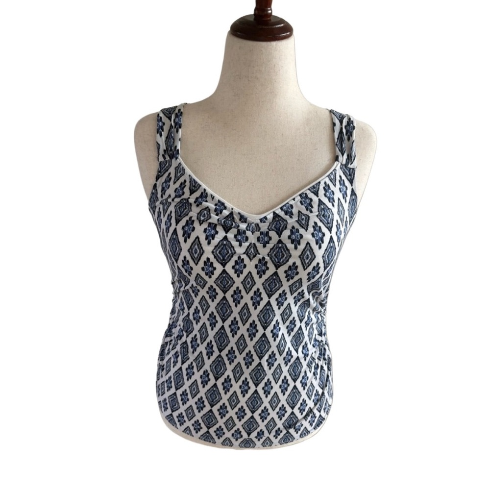 WHBM | Blue diamond ruched top | size M | Very Good Condition